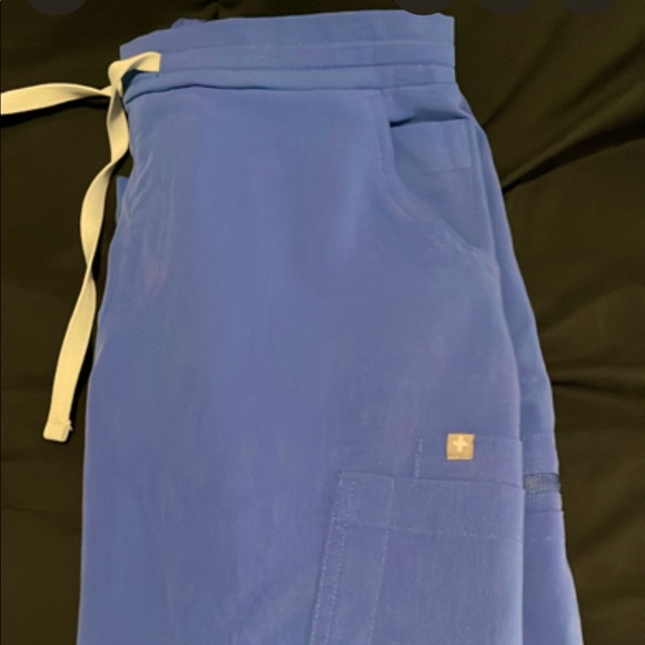 FIGS Scrub Pants- Denim - Picture 2 of 2